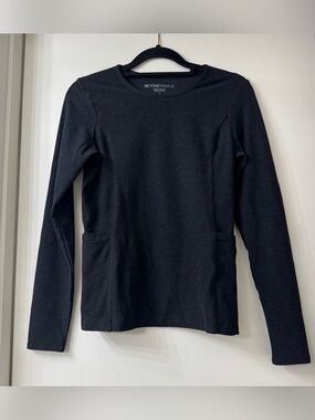 Beyond Yoga Spacedye Black Long Sleeve Pockets Size Small